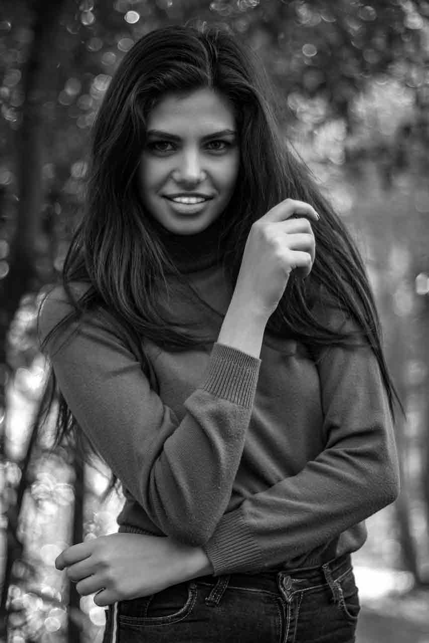 Find Single Armenian Women for Marriage & Dating